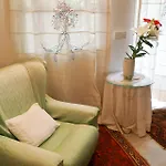 לינה וארוחת בוקר Casa Luminosa 3*