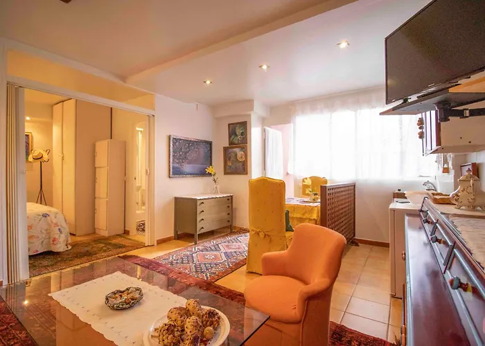 Casa Luminosa B&B 3*