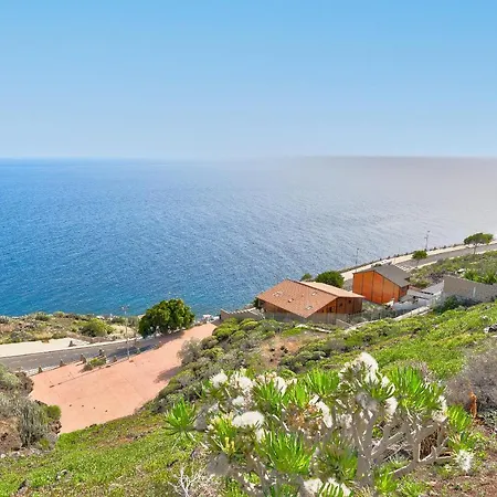 Casa Luminosa Bed and breakfast 3*