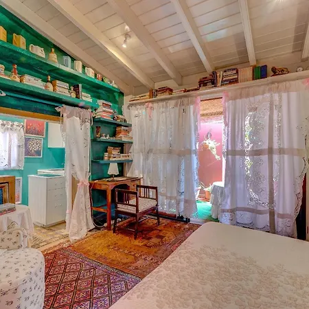 Casa Luminosa Bed and breakfast 3*