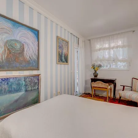 Casa Luminosa Bed and breakfast 3*