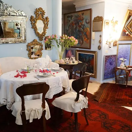 Casa Luminosa Bed and breakfast 3*