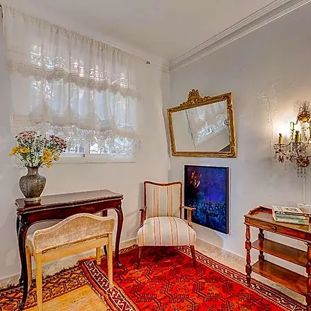 Casa Luminosa Bed & Breakfast