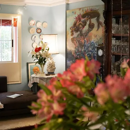 Casa Luminosa Bed and Breakfast